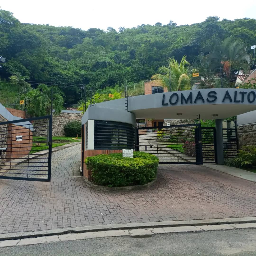 Res. Lomas Alto. Urb. Lomas Del Este Valencia